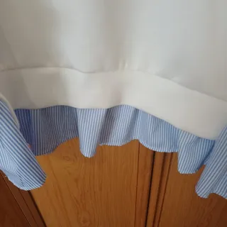 Sudadera blanca y azul mujer