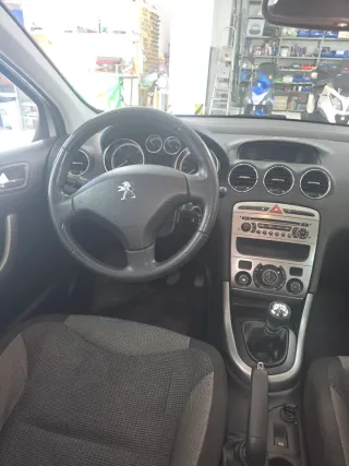 Peugeot 308 2013