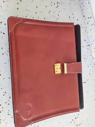 Maletín de cuero porta documentos