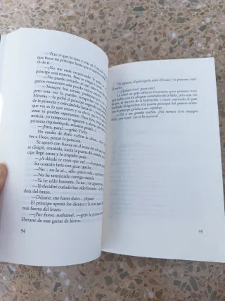 La princesa que creía en cuentos de hadas (Span...