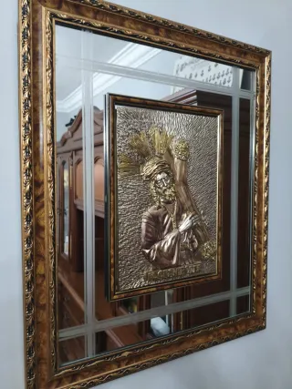Espejo Ovalado  Dorado y Cuadro del Gran Poder