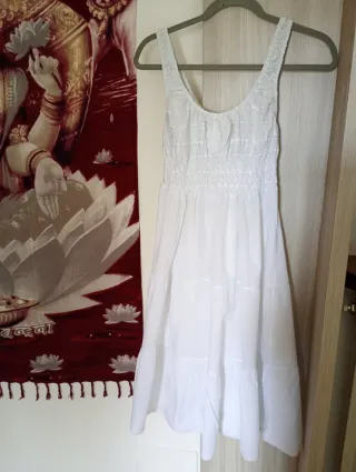 Abito bianco stile romantico