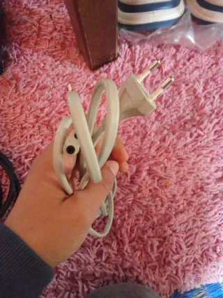 PS3 Slim Negra + 4 Juegos un mando cable de HDMI