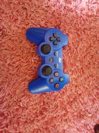 PS3 Slim Negra + 4 Juegos un mando cable de HDMI