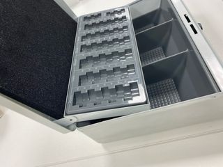 Cassaforte metallica per monete e banconote