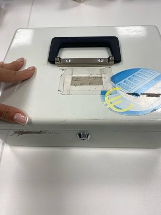 Cassaforte metallica per monete e banconote