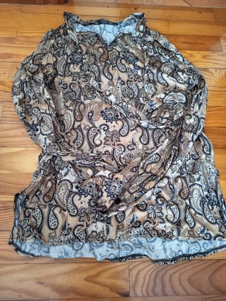Lote de 2 blusas estampadas talla única