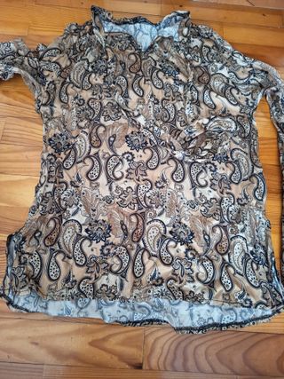 Lote de 2 blusas estampadas talla única