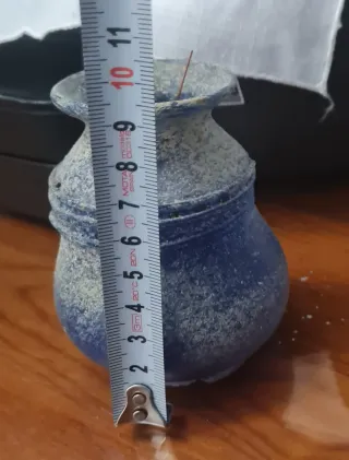 Jarrón pequeño de cristal azul y arena