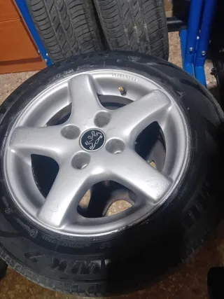 Llantas 175/65/R14 con Neumáticos 80€