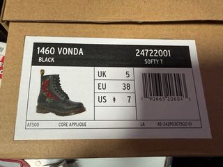 Botas Dr. Martens 1460 Vonda con rosas