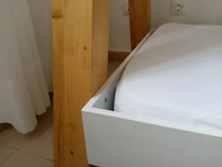 Cama infantil de madera