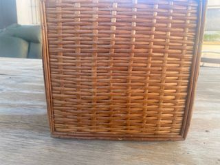 Maleta Mimbre Vintage Asa Cuero Cierres Metal