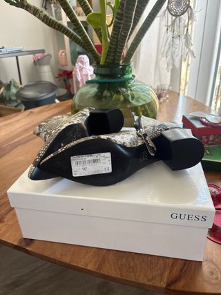 Botines Guess Piel Serpiente