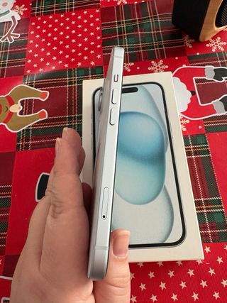 iPhone 15 128GB azul claro