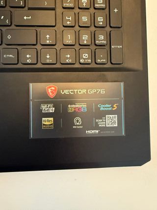 MSI Vector GP76 12UGS-633XES i7-12700H