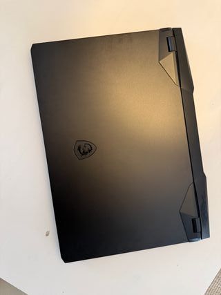 MSI Vector GP76 12UGS-633XES i7-12700H