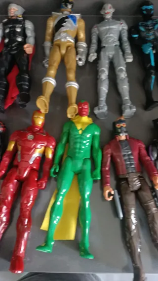 Figuras Marvel Titans