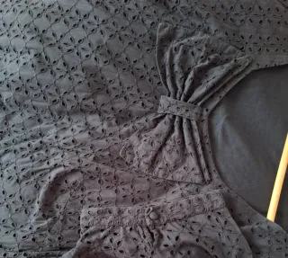 Blusa Negra Bordada con Lazo Boho