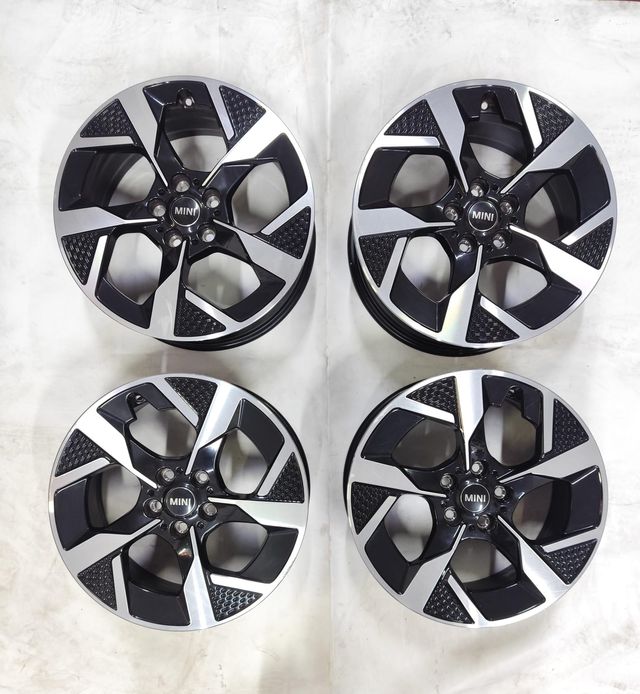 Juego llantas Original Mini Cooper R18 impoluta