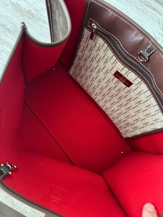 Bolso Tote Carolina Herrera CH Beige y Marrón