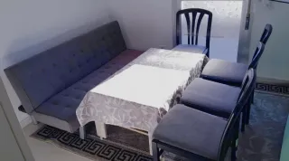 Sofá Cama + 4 Sillas + Mesa