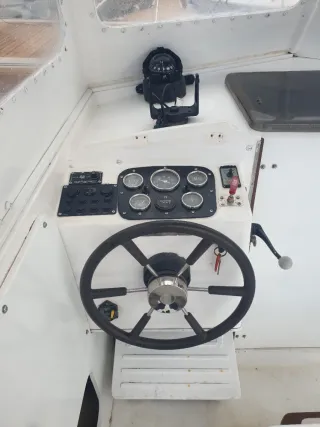 Artaban Arcoa 660 Barco recreo bajo consumo