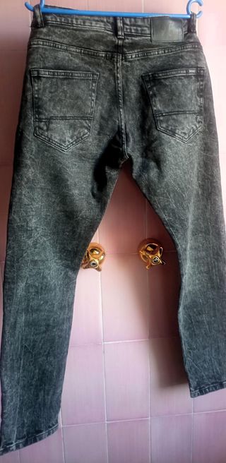 Pantaloni Alcott neri effetto stone wash