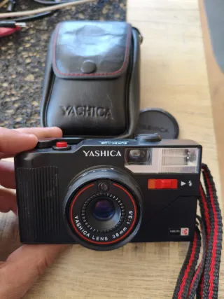 Cámara Yashica MF-3 Super + Funda