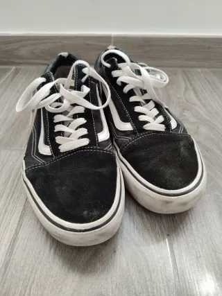 Vans Old Skool Negras/Blancas Talla 42