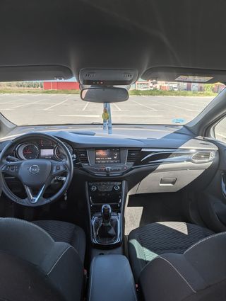 Opel Astra K 1.6 CDTi 110cv 2018 — Muy equipado —