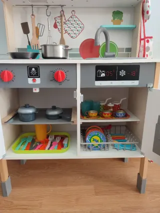Cocina infantil de madera