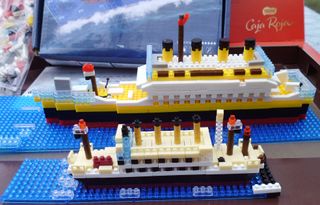 Juego barco + 600 piezas caja sin abrir