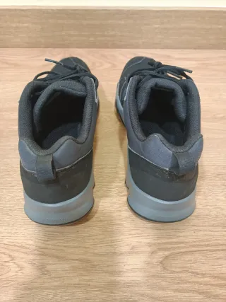 Adidas Terrex Zapatillas Negras y Grises