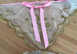 Manteleta Fallera Niña Dorada y Rosa