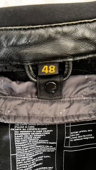 Chaqueta Moto Cuero Mujer Negra y Blanca