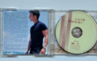 CD Luis Fonsi - Abrazar la Vida