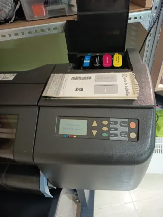 HP DesignJet 800+ Peana | Para REPARAR. Plotter A1