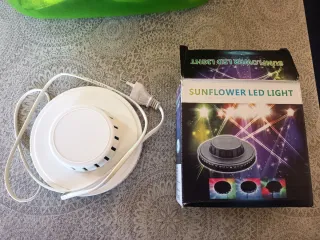 Luz LED giratoria tipo Sunflower