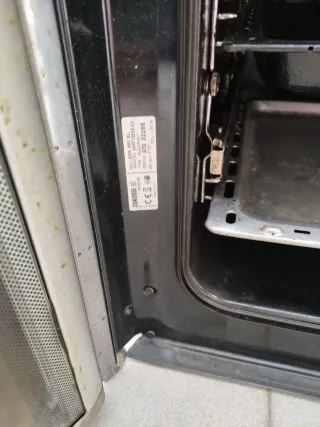 Forno Zanussi in acciaio inossidabile 59,5 x 59