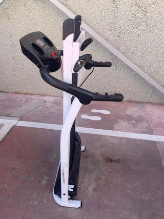 Cinta de correr plegable sin uso