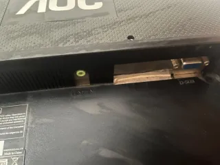 2 Monitores BenQ y AOC Plata