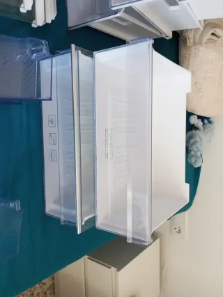 Cajones y baldas Beko frigorífico