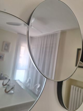 Espejo moderno de círculos