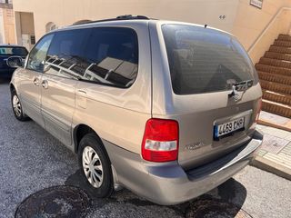 KIA Carnival 2003