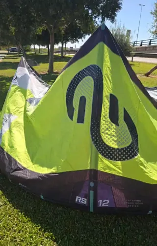 Cometa ELEVEIGHT RS V9 12 + Barra CS BAR AUTO V2