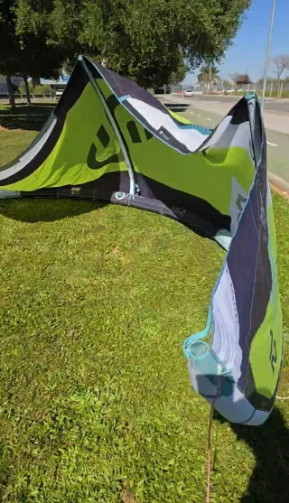 Cometa ELEVEIGHT RS V9 12 + Barra CS BAR AUTO V2