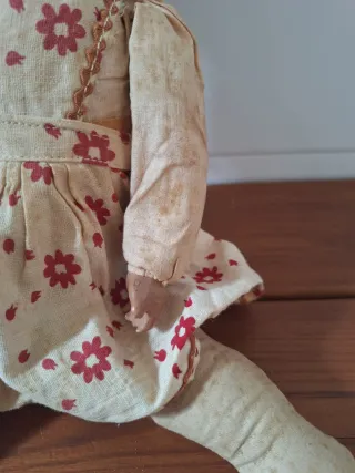 Muñeca antigua de trapo