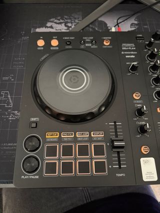 Controlador DJ Pioneer DDJ-FLX4