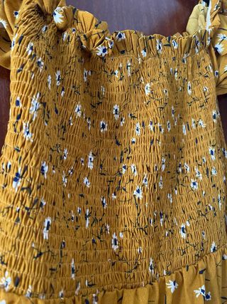 Vestido amarillo floral maxi